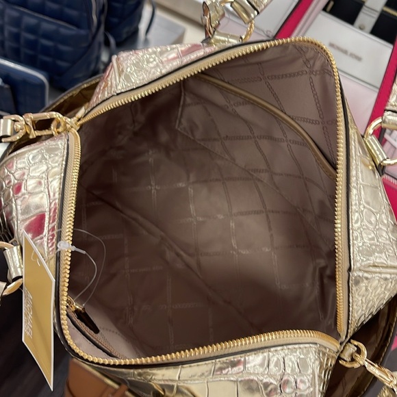 Michael Kors Grayson Md Metallic Crocodile Embossed Leather Satchel
Pale Gold NW - Picture 9 of 16